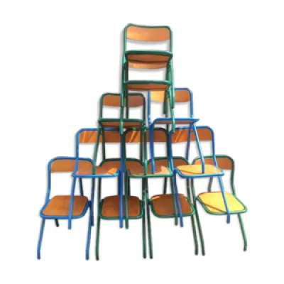 lot de 11 chaises écoles