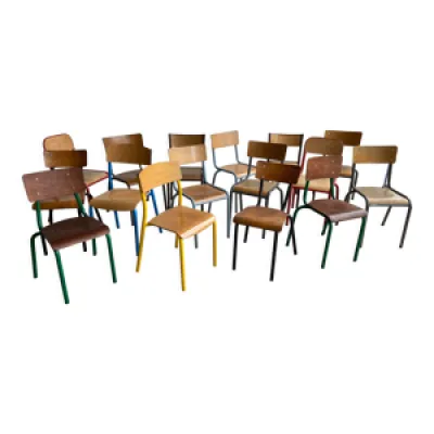 Lot de 15 chaises industrielles - bois