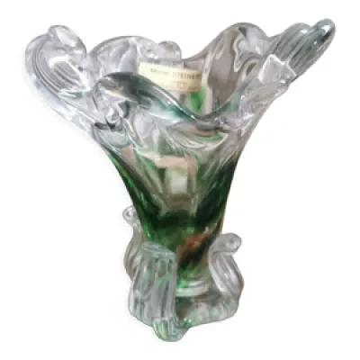 vase en cristal signé