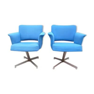 Paire de fauteuils design - 1970