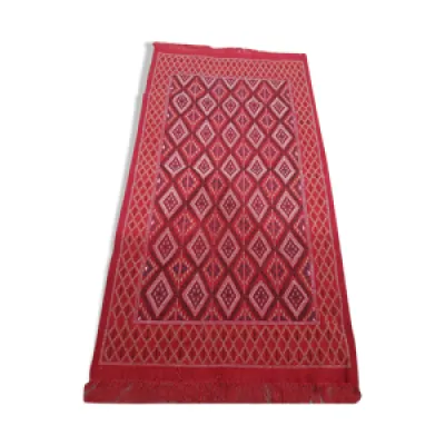 Tapis rouge traditionnel - laine main