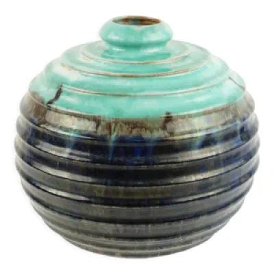 Vase en céramique ancienne,