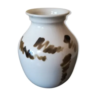Vase en porcelaine émaillée, - circa 1980