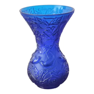 Vase arabesque bleu de - lalique