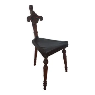 Chaise trépied antique