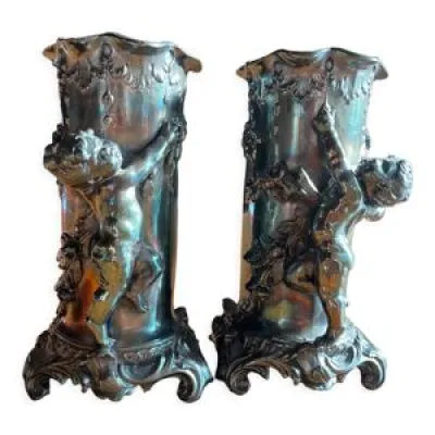 Paire de vases en métal - parisien