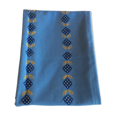 Nappe bleue ancienne - broderie