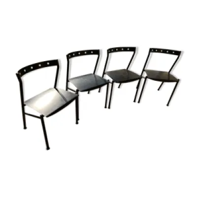 Série de 4 chaises en - fer noir