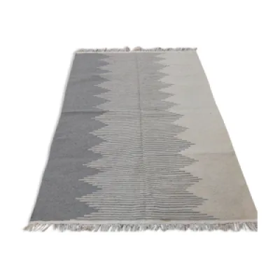 Tapis gris traditionnel - main pure