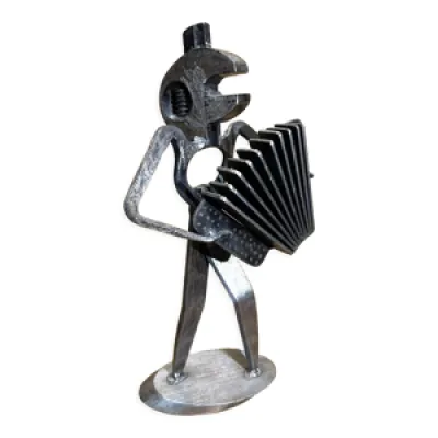 Sculpture métal, accordéoniste