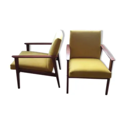 Paire de fauteuils restaurés - jaune velours