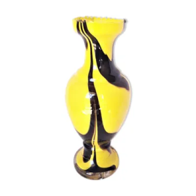 Vase en verre soufflé - jaune noir