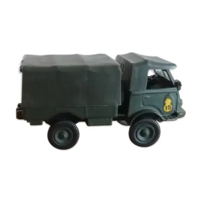 Renault camion 4x4 militaire
