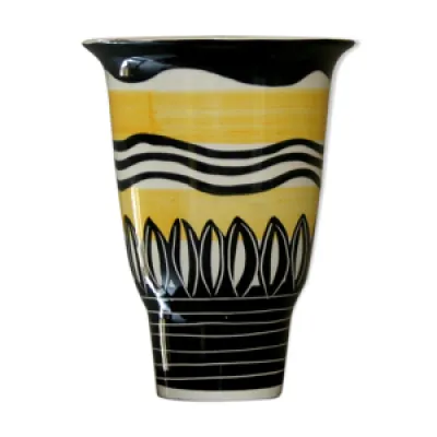 Vase en céramique à - rayures noires