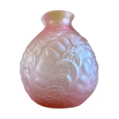 vase boule rose Art Déco