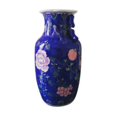 Vase en porcelaine de - chine