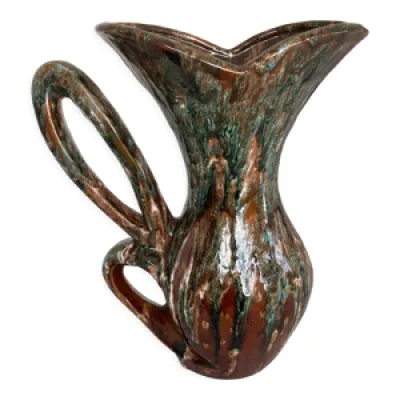 Vase avec anse poterie