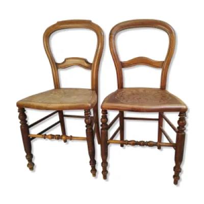 paire de chaises anciennes - bois