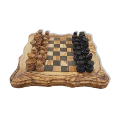 Jeu d'échecs en bois - taille