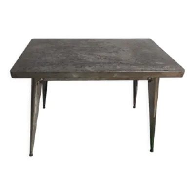 Table Tolix 55 par xavier - pauchard