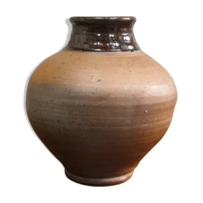 Vase de pierre Digan