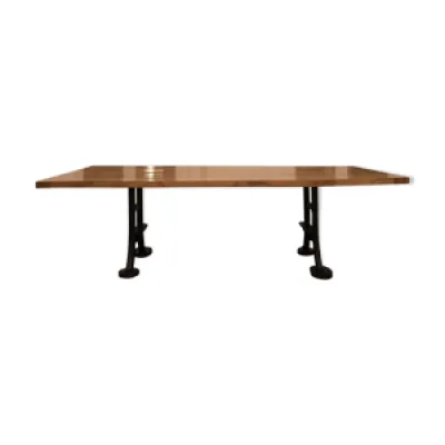 Table style industriel - pieds fonte