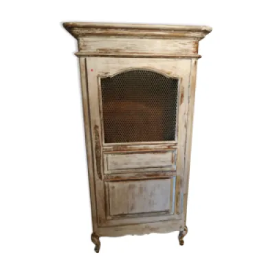 Armoire patinée shabby - chic