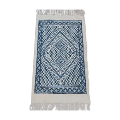 Tapis margoum blanc et - bleu traditionnel