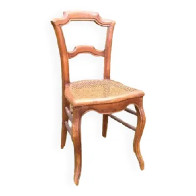 chaise cannelée ancienne