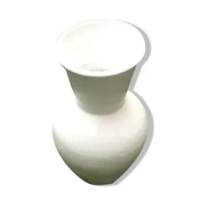 Vase blanc forme balustre - cuite