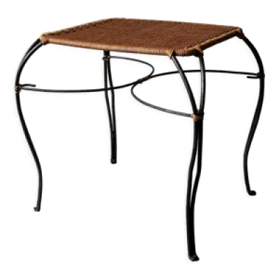 Table en fer noir et - rotin
