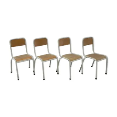 4 chaises d’école - hauteur