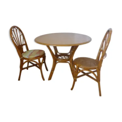 Salon en rotin table - chaises