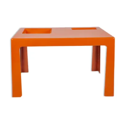 Table basse orange