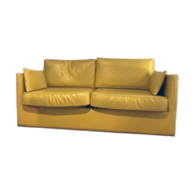 Canapé en skai jaune