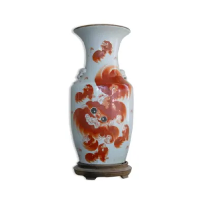 Vase balustre, Porcelaine