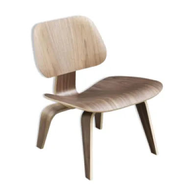 Chaise LCW en noyer de - charles ray