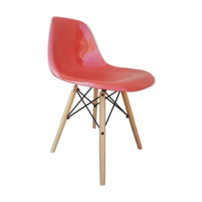Chaise DSW par Charles - ray eames herman
