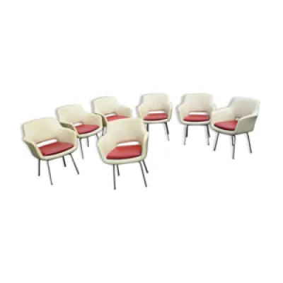 7 chaises fauteuils modernistes - 70s