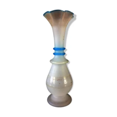 Vase soliflor du 19ème - blanche bleue