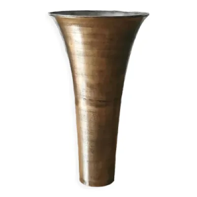 Vase de sol forme trompette - fonte