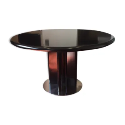 Table en bois laqué - circulaire