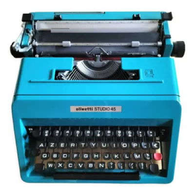 Machine à écrire olivetti