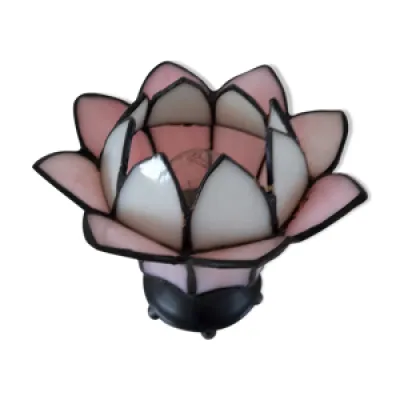 Lampe lotus dans le goût - tiffany