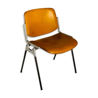 Chaise de Giancarlo Piretti - design italien