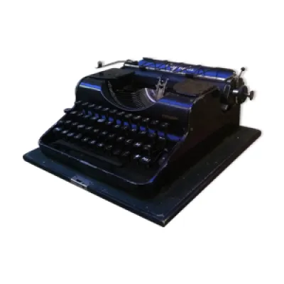 Machine a écrire ancienne