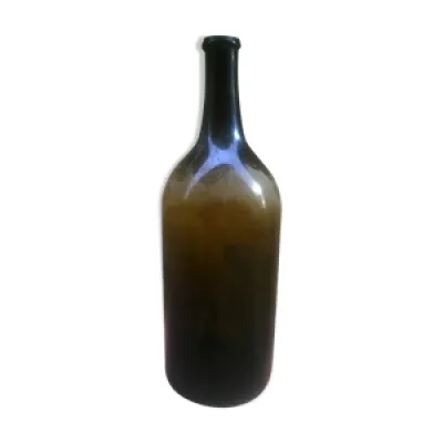 bouteille en verre soufflé - ancienne