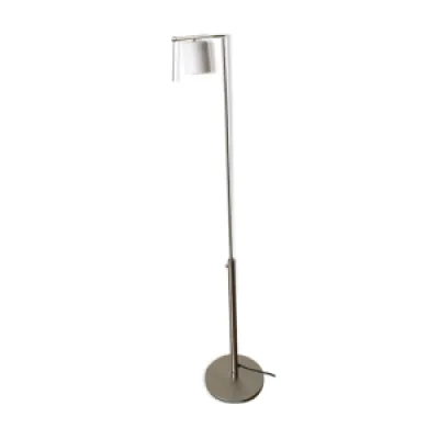 Lampadaire inclinable