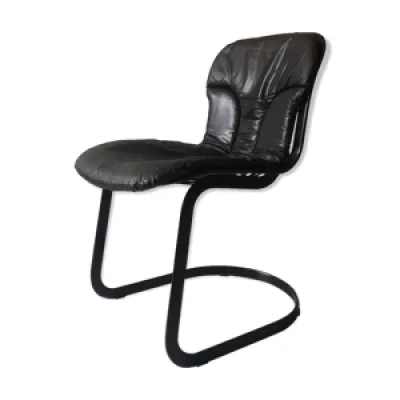 Chaise en métal noir - cuir italie