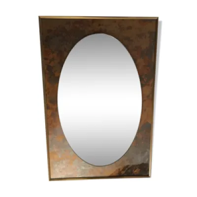 Miroir ovale dans cadre